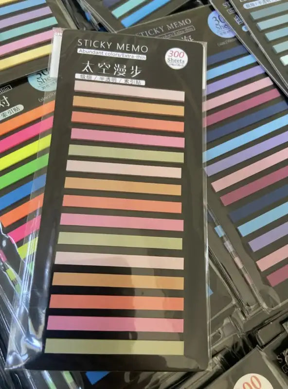 Colorful transparent sticky tabs for books and notes, 300-piece pack of sticky tabs Colorful transparent sticky tabs for books and notes, 300-piece pack of sticky tabs