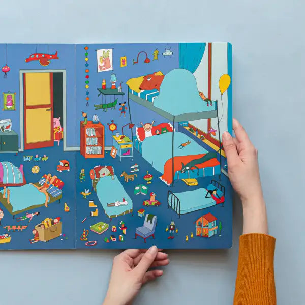 Serafina. El Cumpleaños childrens book with cozy bunk bed scene