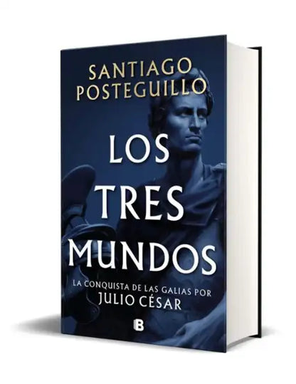 Hardcover Julius Caesar book from Los Tres Mundos series with blue cover